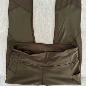 Lululemon Pace Revival Crop - size 8 - Olive